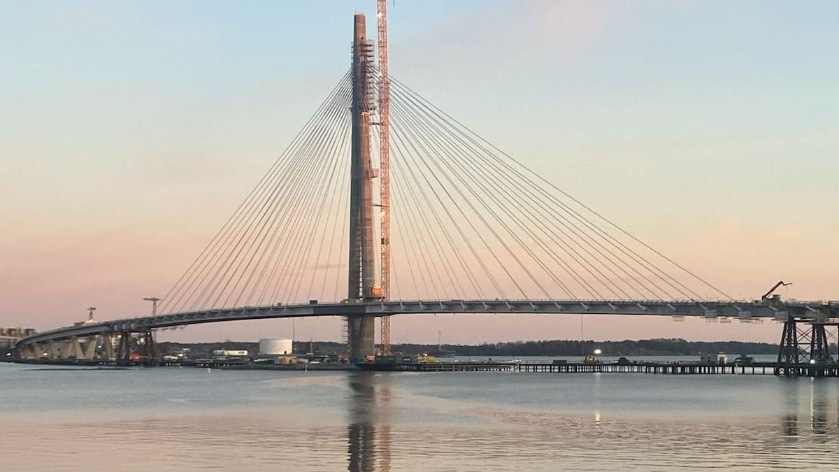 Kruunuvuorensilta sai muotonsa