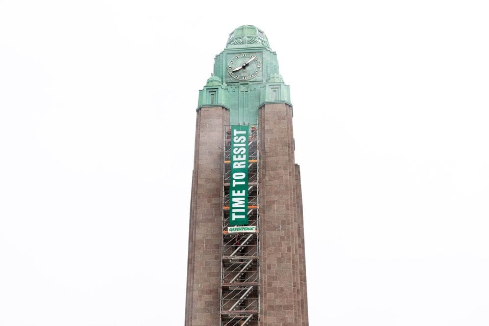 Greenpeace valtasi kellotornin