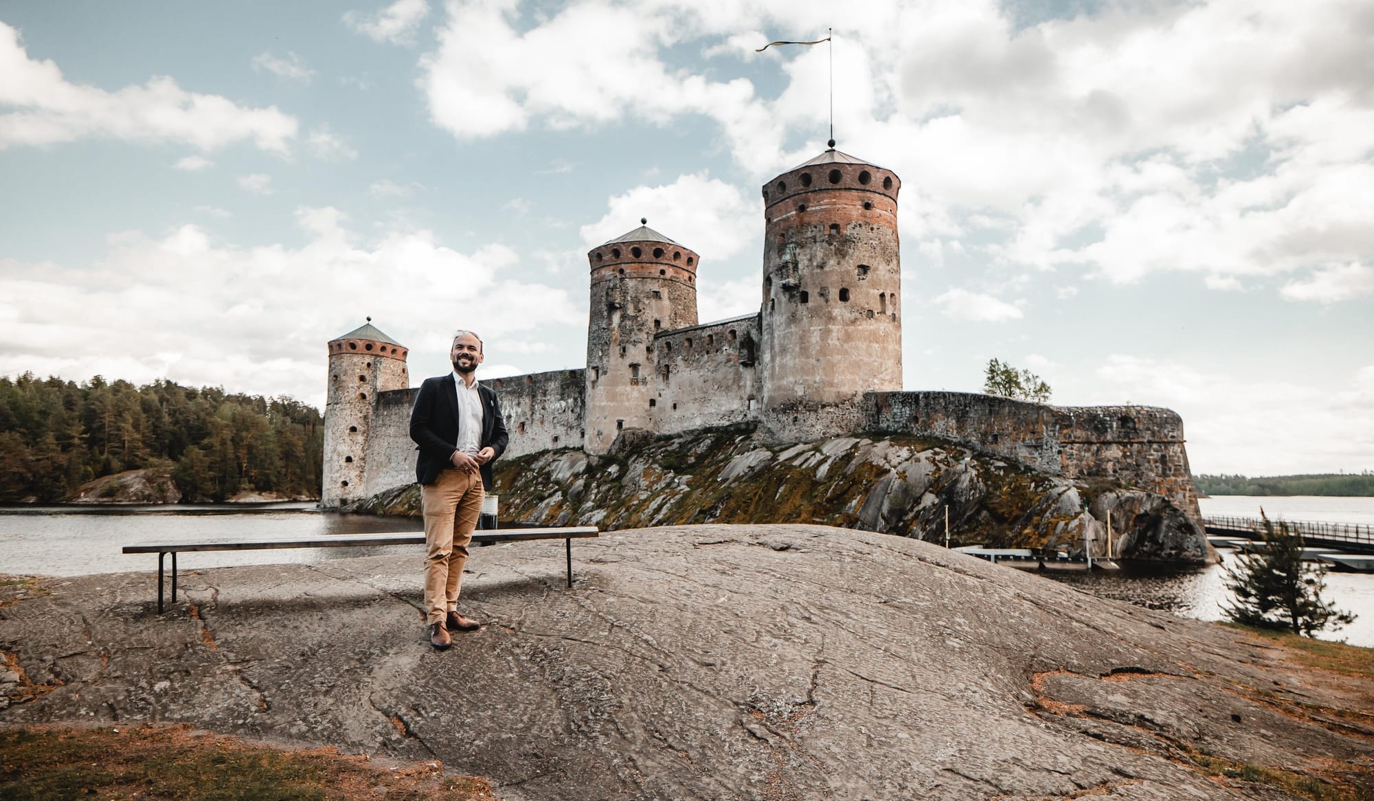 Vanhaa, uutta ja kierrätettyä – Savonlinnan oopperakesä 2025