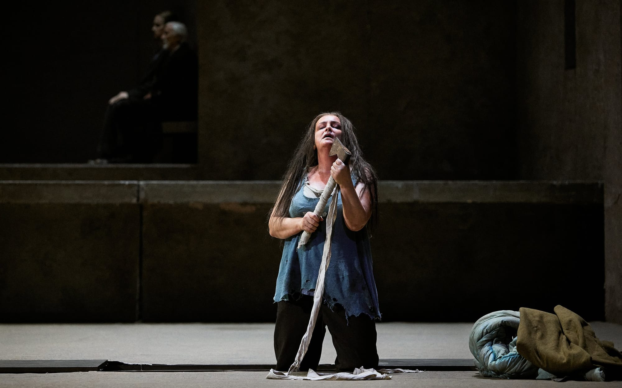 Kansallisoopperan Elektra kiehtoo ja kauhistuttaa