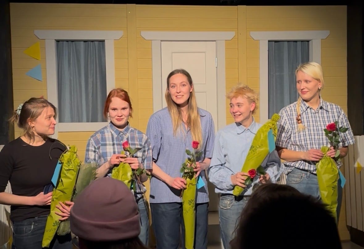 Riitelevien sisarusten onni