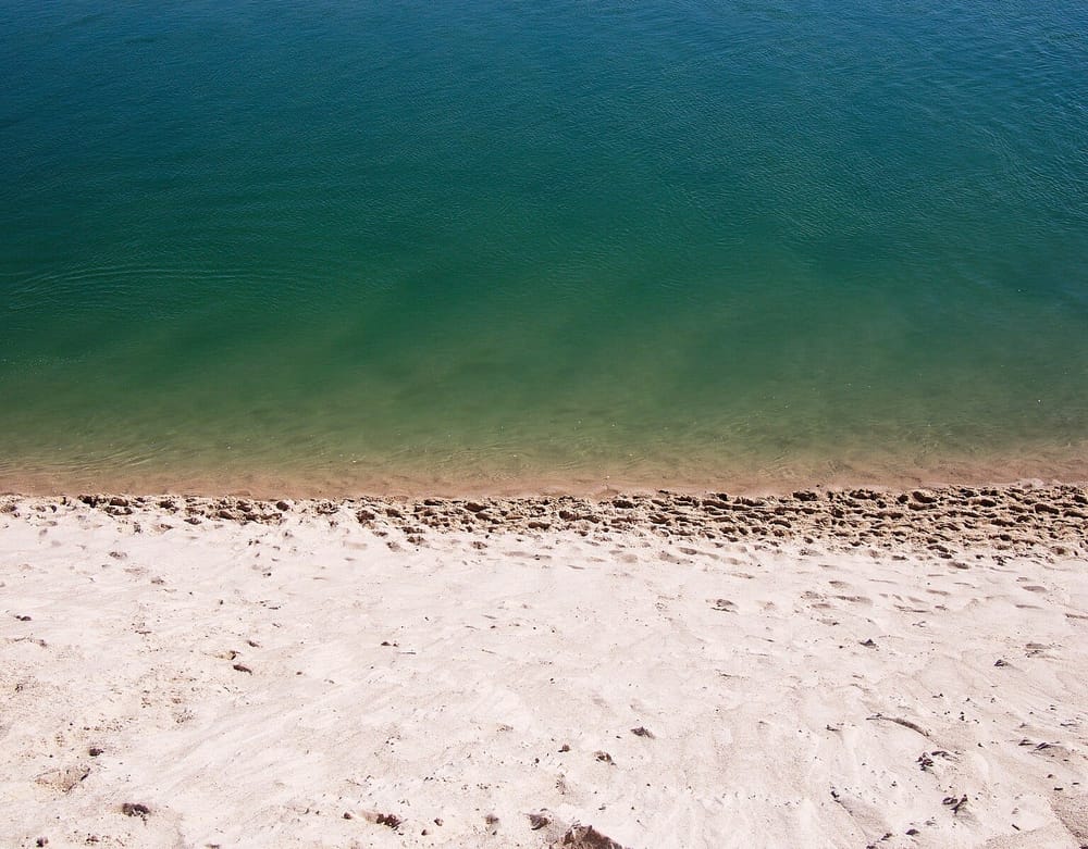 Climate change is stripping oceans of their colour post image