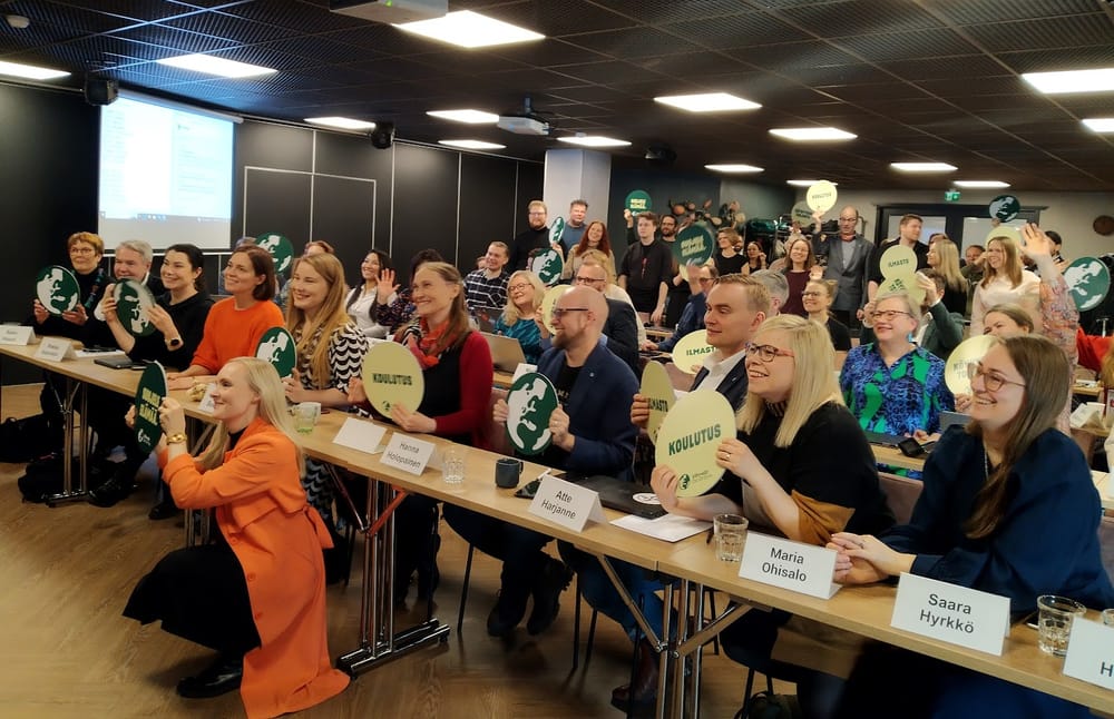 Vihreät löivät miljardit pöytään post image
