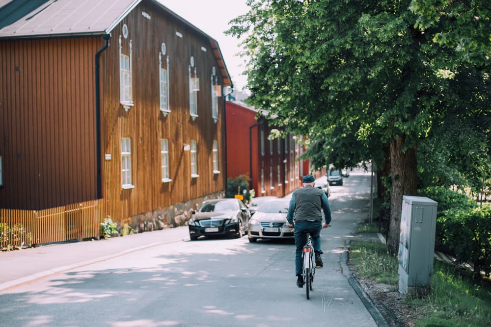 Kuuma kaupunki: Lisääntyvät helteet kasvattavat tiivistämisen vaikeutta post image