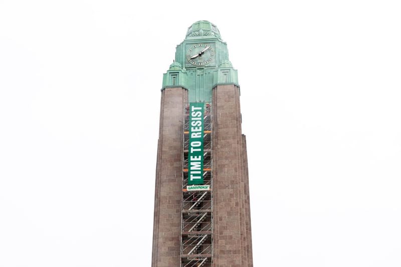 Greenpeace valtasi  kellotornin post image