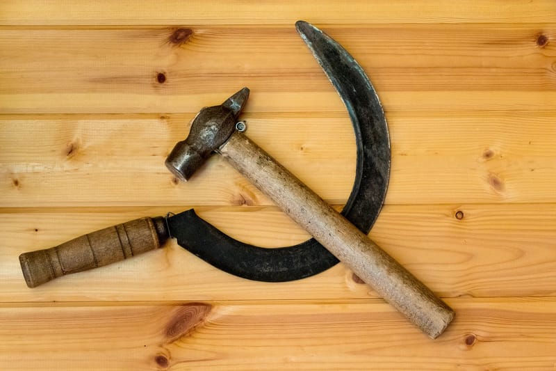 Kommunistit ulos - Onko tämä peliä vai sattumaa ja sähläystä? post image