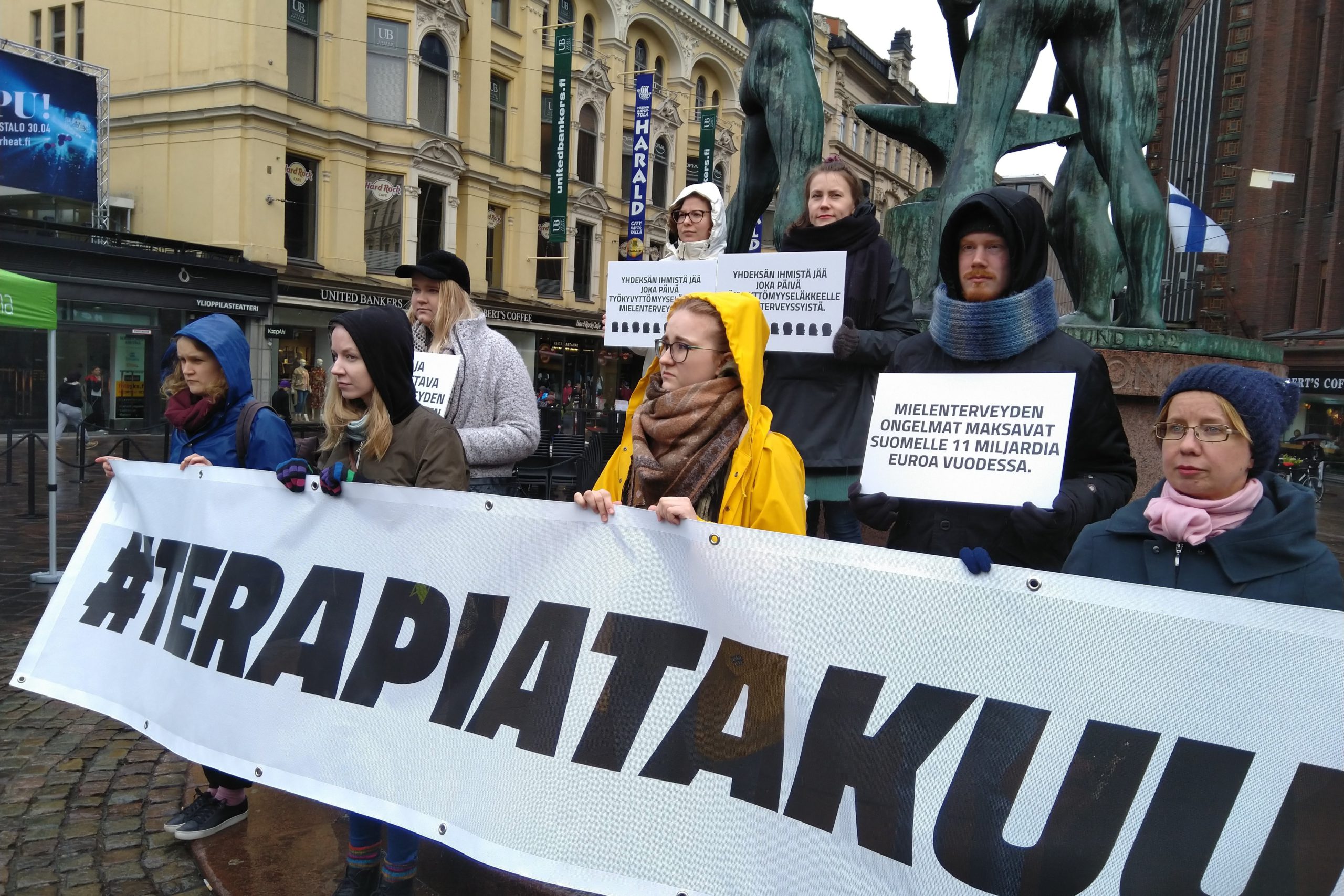 Kuntiin tarvitaan lisää mielenterveyspalveluja terveyskeskuksiin ja kouluihin - Helsingin Mieppi ja terapiatakuu näyttävät mallia