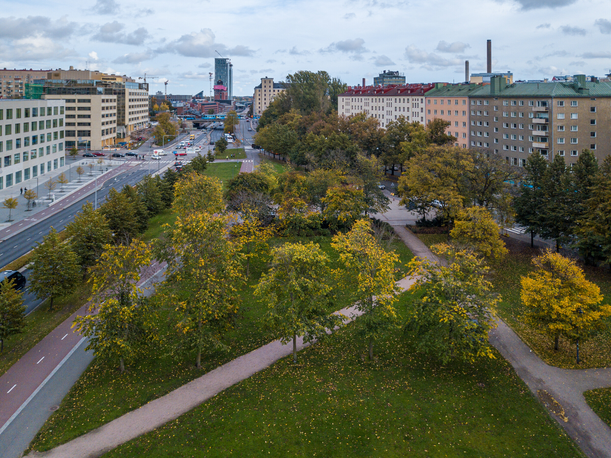 Kuuma kaupunki: Vihreitä ratkaisuja etsimässä